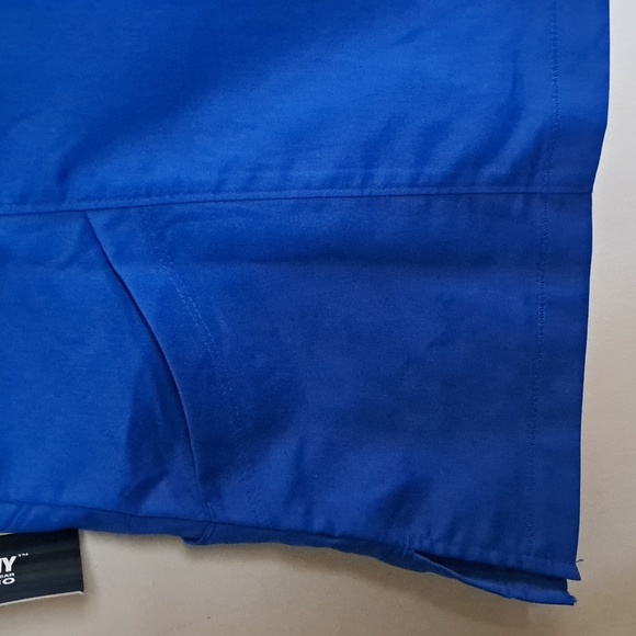 Grey's Anatomy Top (Classic) Kira Scrub Top NWT Medium - Picture 8 of 8